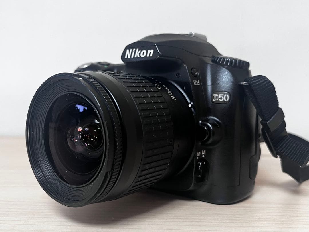 Nikon D50 デジタル一眼レフカメラ 望遠・短縮レンズ付き