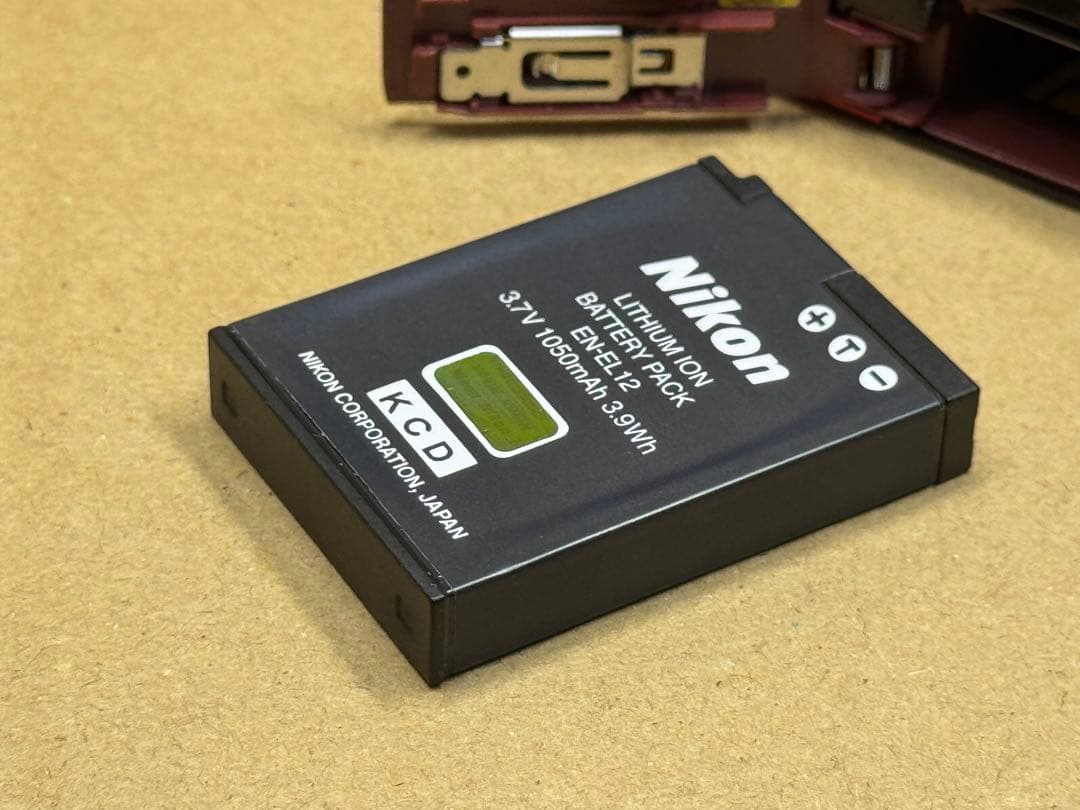 Nikon COOLPIX S70 コンパクトデジタルカメラ