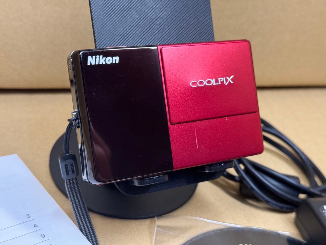 Nikon COOLPIX S70 コンパクトデジタルカメラ