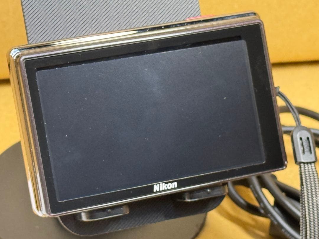 Nikon COOLPIX S70 コンパクトデジタルカメラ