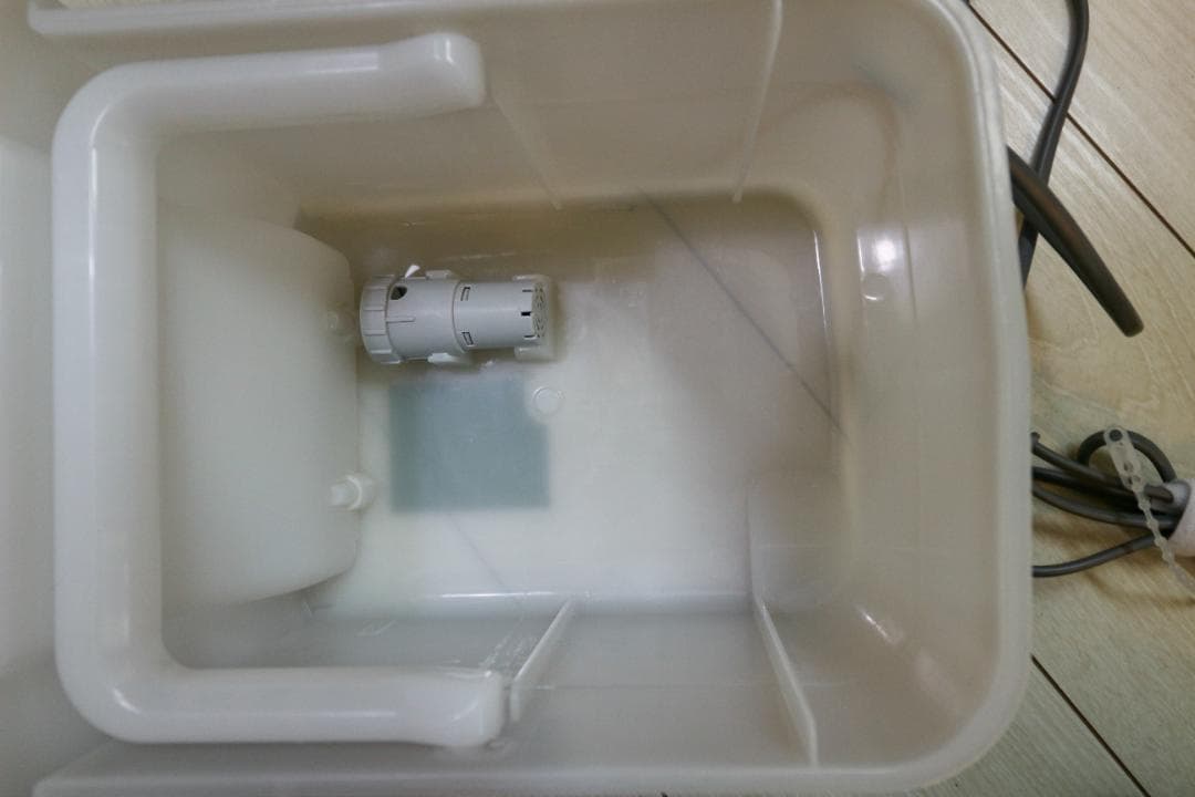 シャープ 加熱気化式加湿器 HV-P75-W 2021年製