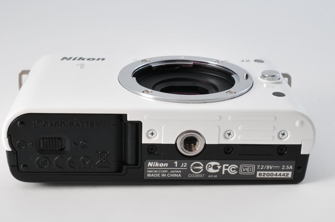 Nikon ニコン 1 J2 (シャッター1543)+ダブルレンズ #1357