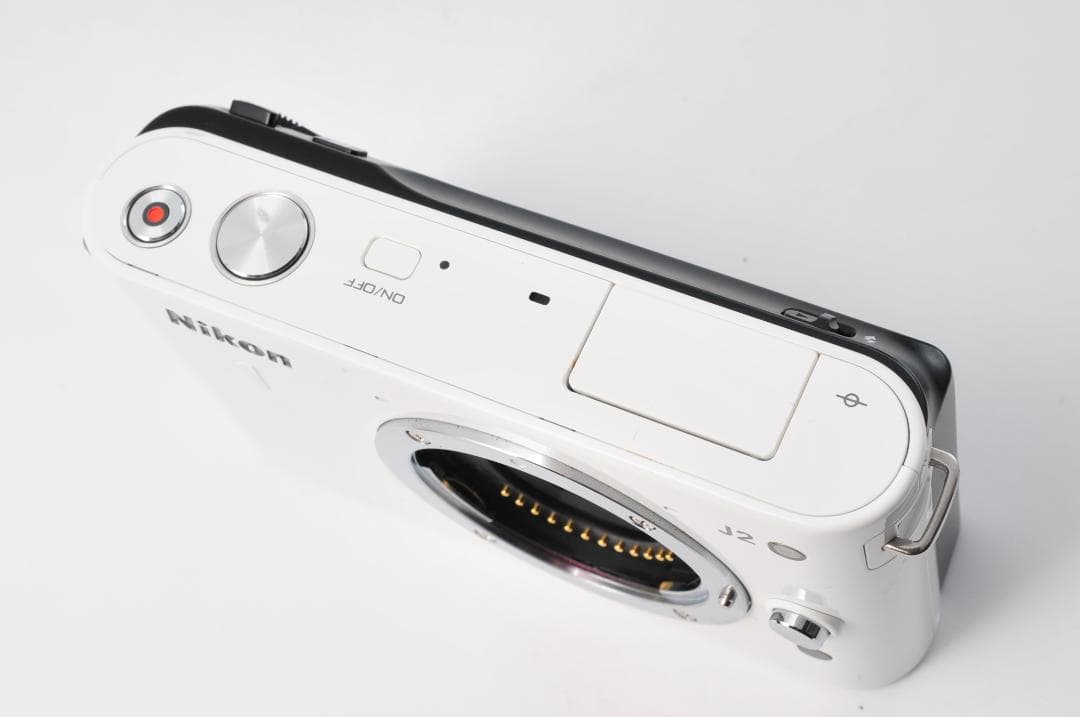 Nikon ニコン 1 J2 (シャッター1543)+ダブルレンズ #1357