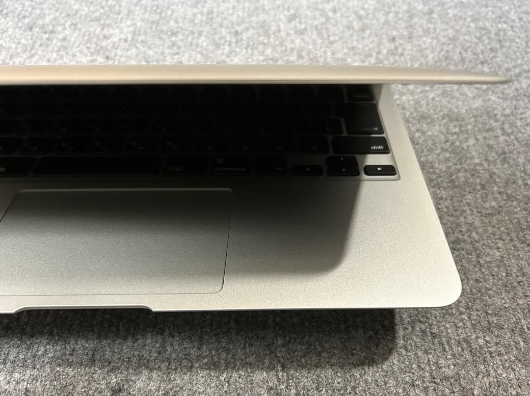 充電回数11回 MacBook Air 2015 i5 1.6Ghz 11インチ
