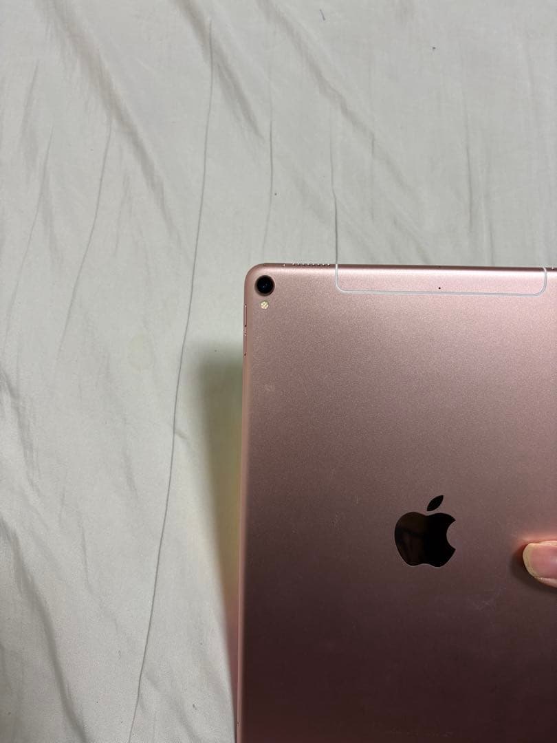 N*u様 Apple iPad pro 10.5 64gb バテッリー容量100