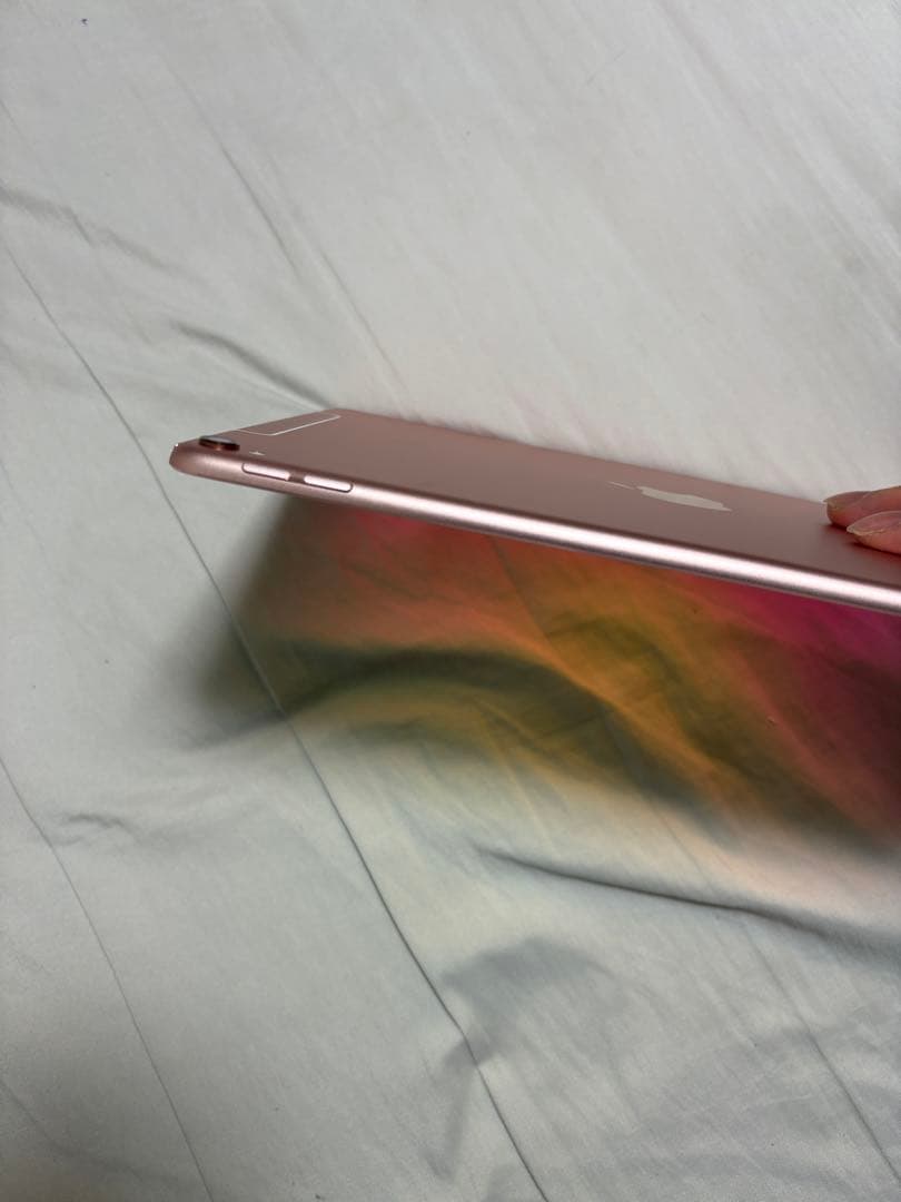 N*u様 Apple iPad pro 10.5 64gb バテッリー容量100