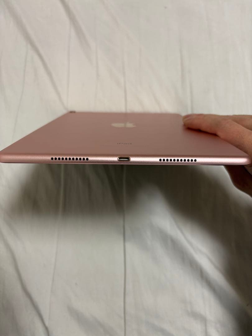 N*u様 Apple iPad pro 10.5 64gb バテッリー容量100
