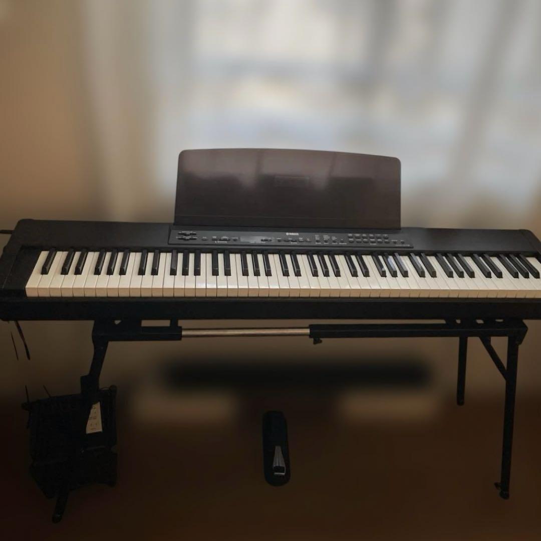 ヤマハ P-80 電子ピアノ 88鍵盤 　ペダル・スタンド付