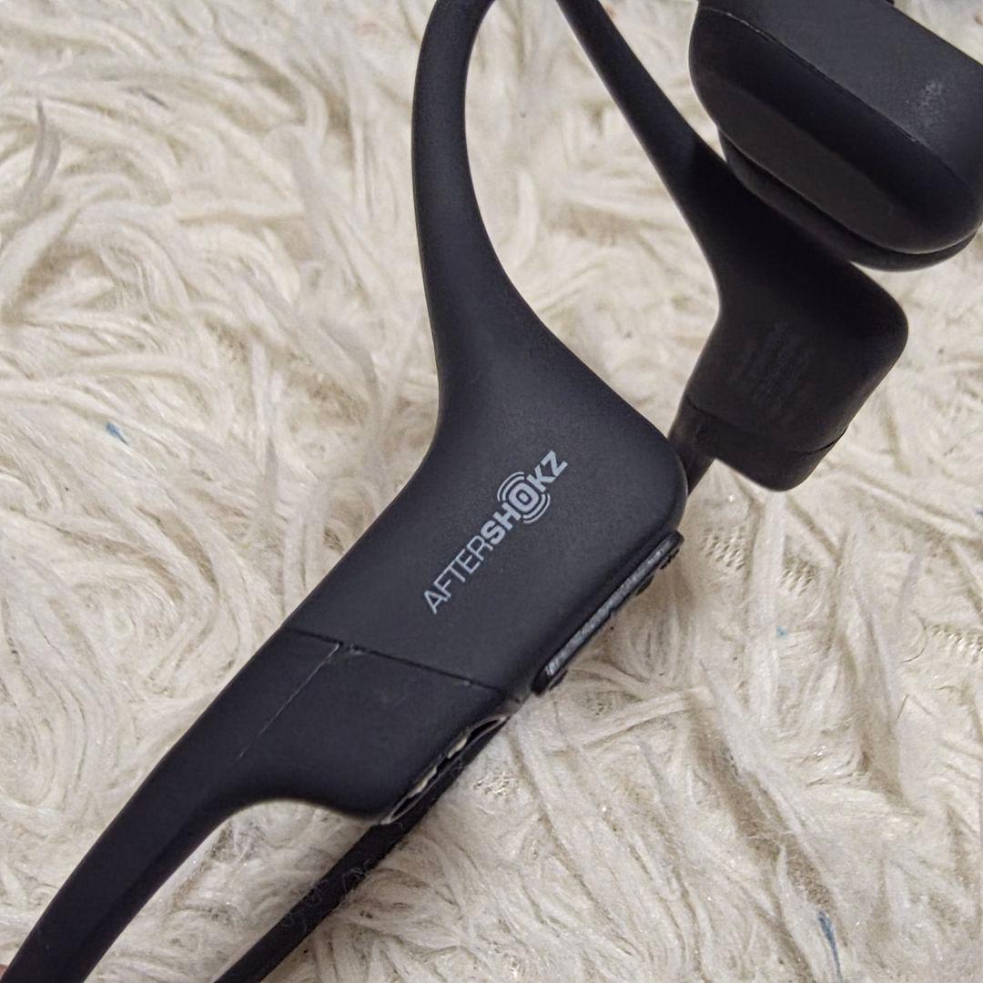 ★美品★ AFTERSHOKZ Aeropex AS800 骨伝導イヤホン