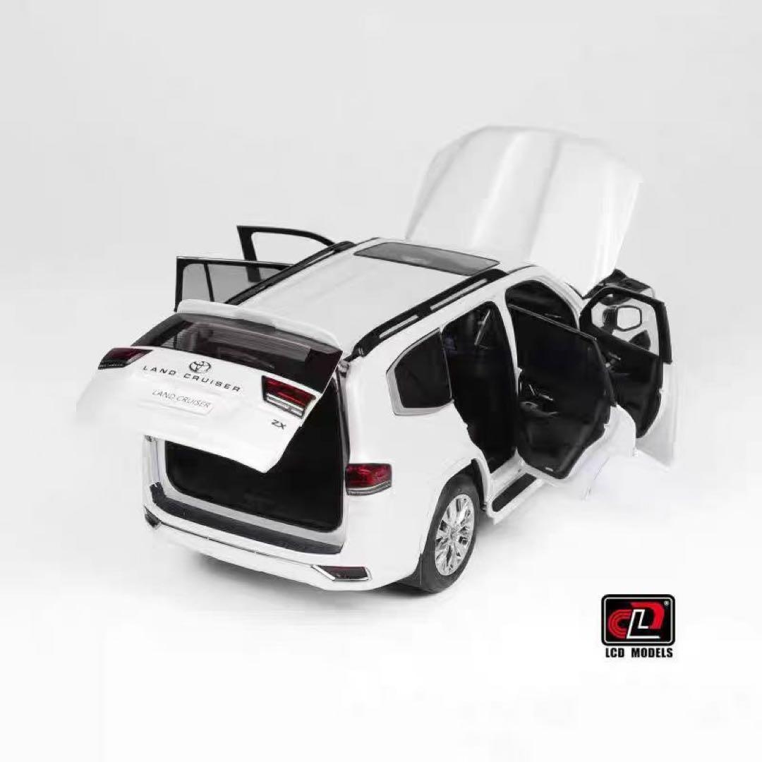 新発売 LCD 1/18 トヨタ ランドクルーザー LC300 ZX ミニカー
