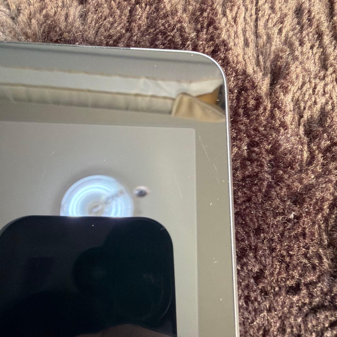 iPad 第8世代32GBブラック　simロック解除済み BT87%