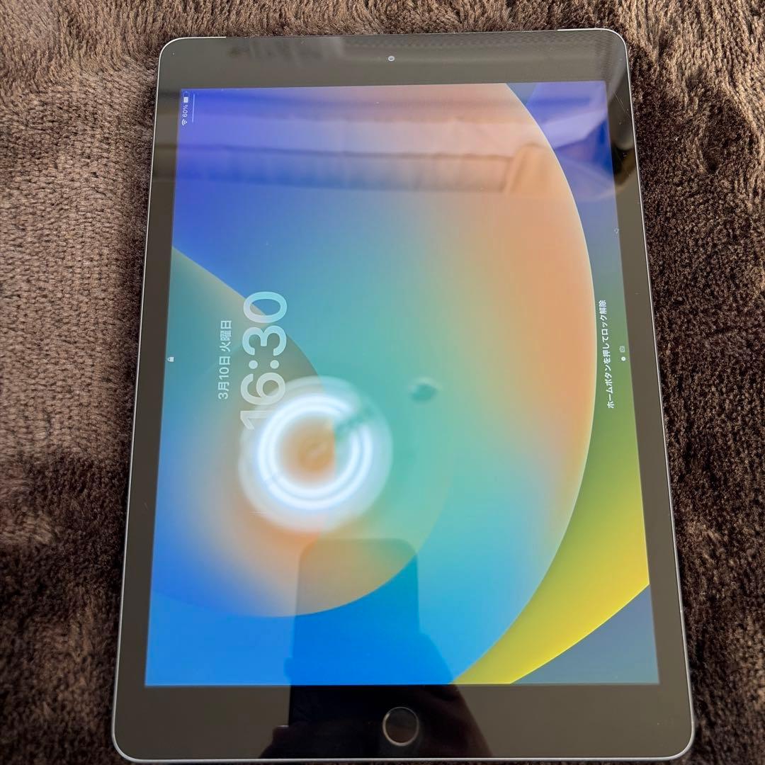 iPad 第8世代32GBブラック　simロック解除済み BT87%