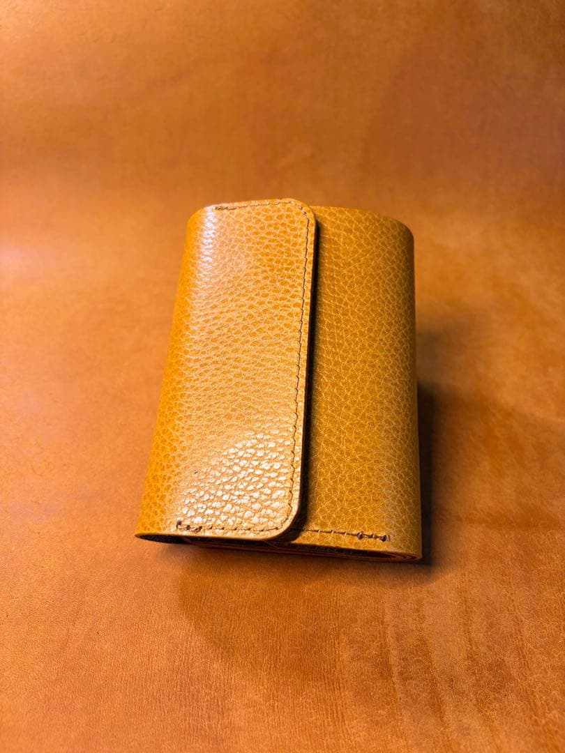 イタリアンレザードラーロで製作　三つ折り財布