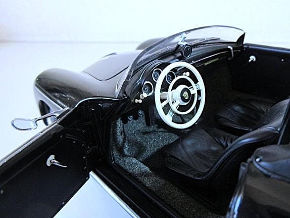 特価 AUTOart (1/18) ポルシェ 356 Speedster
