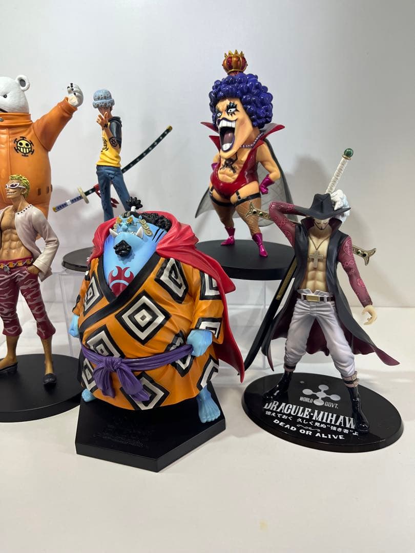 ワンピースフィギュア7体セット　ドフラミンゴ　ハンコック　ジンベエ　ミホーク