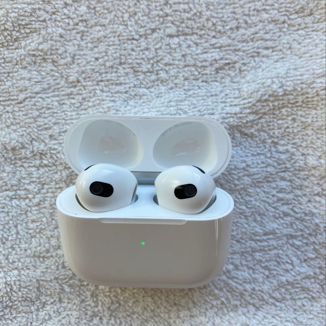 【美品】AirPods 第3世代 初期化済 動作良好清掃済み