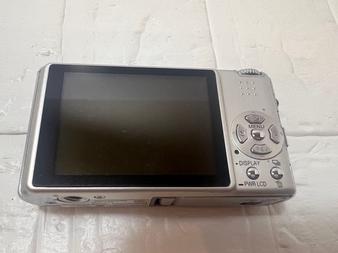 LUMIX DMC-FX9 シルバー 動作確認済み カメラ