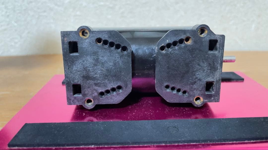 トラクサス 8セル/12セル対応 X-MAXX 純正ブラシレスモーター　巨大