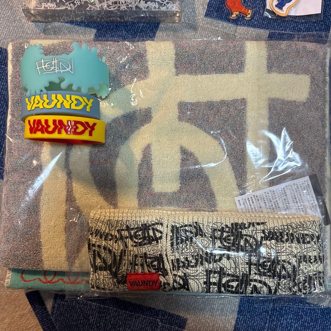 VAUNDY キャラクターキーホルダー