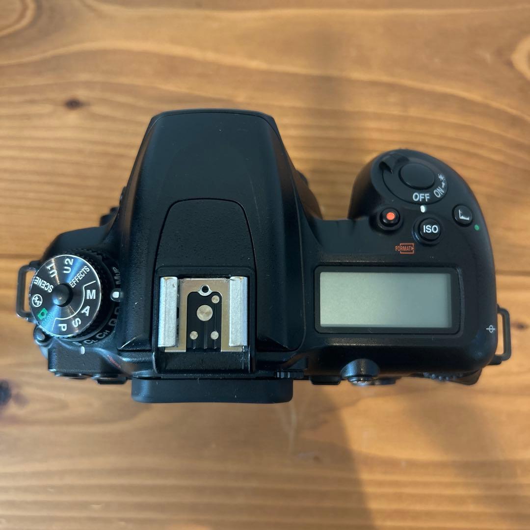 もち！！Nikon D7500 デジタル一眼レフカメラ　レンズ付き