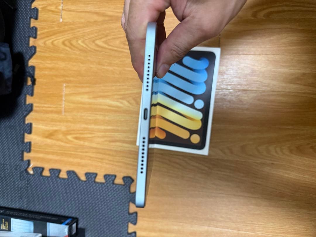 美品Apple iPadmini 第7世代　ブルー　a17pro 128GB