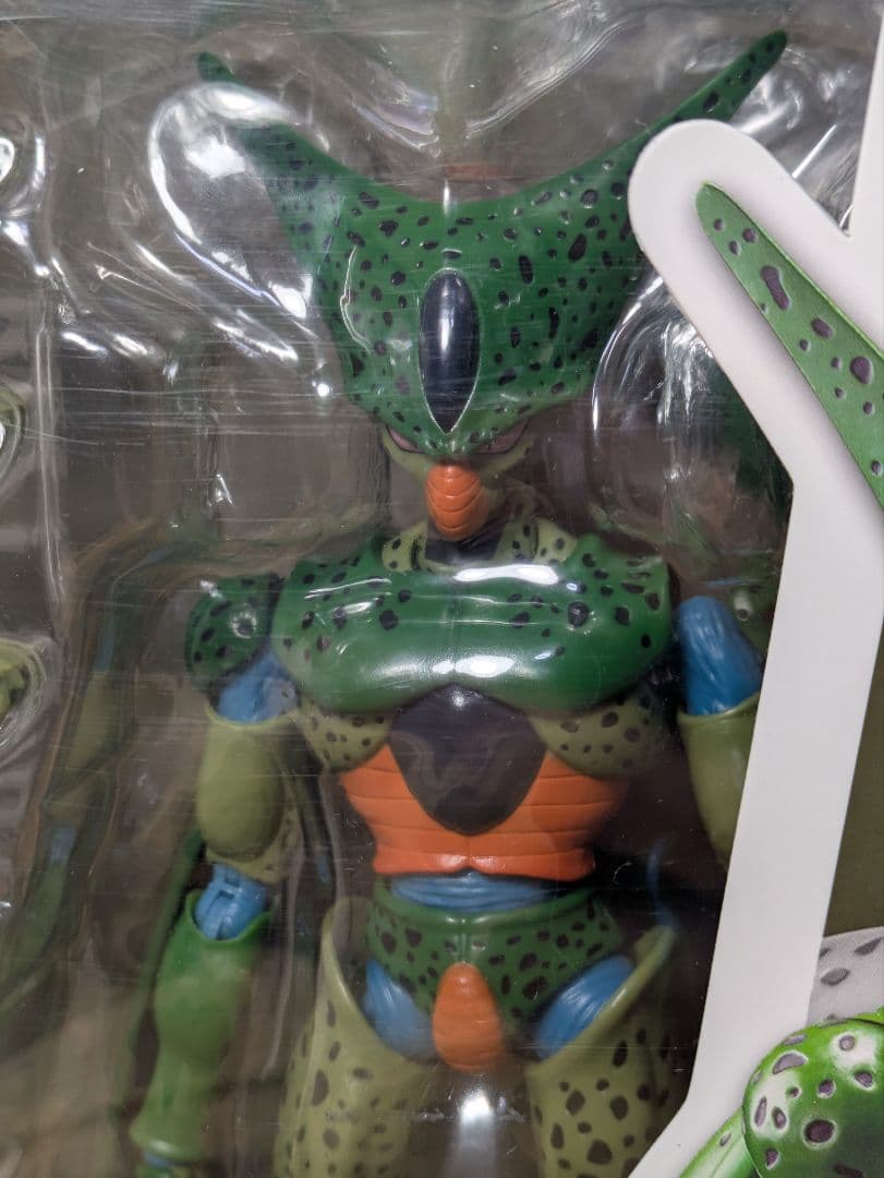 新品未使用 S.H.Figuartsセル 第一形態 ドラゴンボールZ