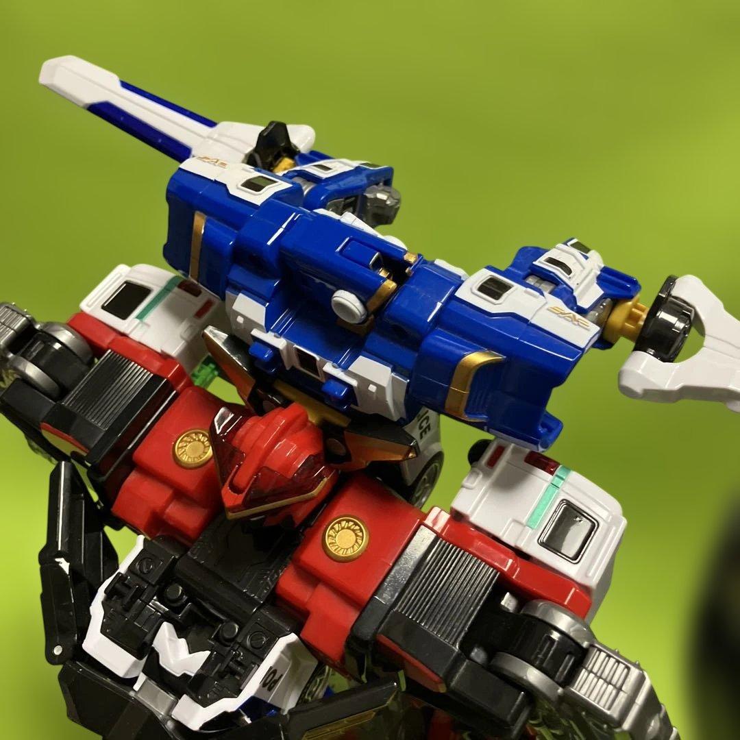 ギガントセイバー トボットV トランスフォーマー メタルカードボット 韓国版