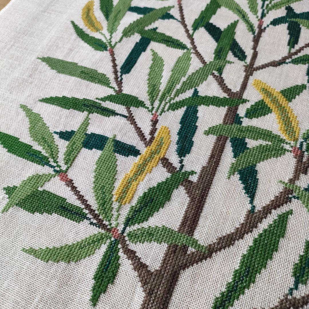 《完成品》フレメ 枝垂れ柳 クロスステッチ