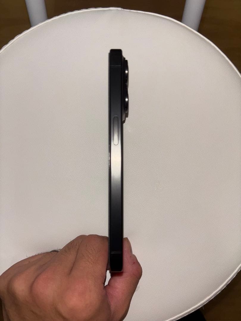 iPhone15 Pro ブラックチタニウム