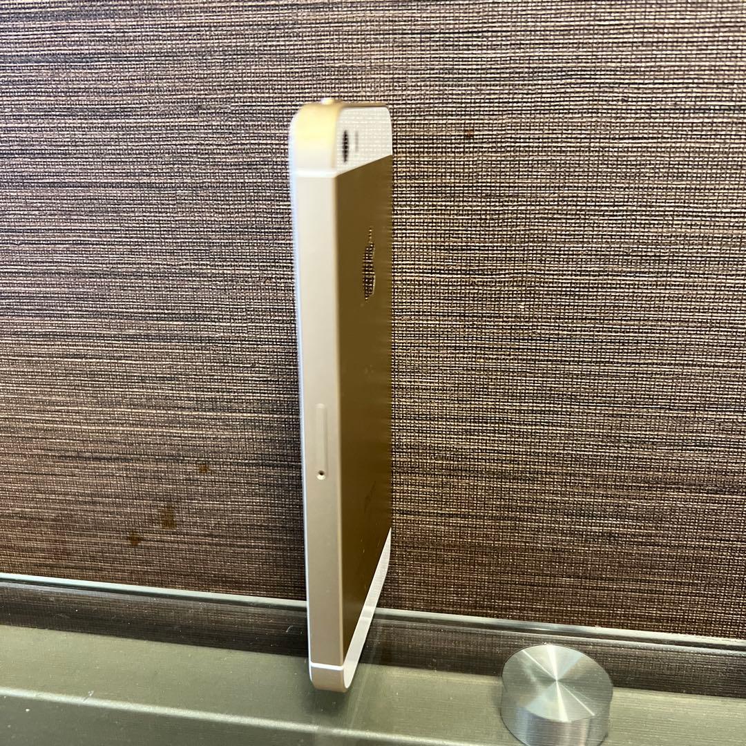iPhone SE 初代　Gold 64GB SIMフリー