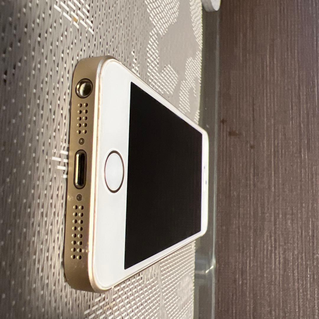 iPhone SE 初代　Gold 64GB SIMフリー