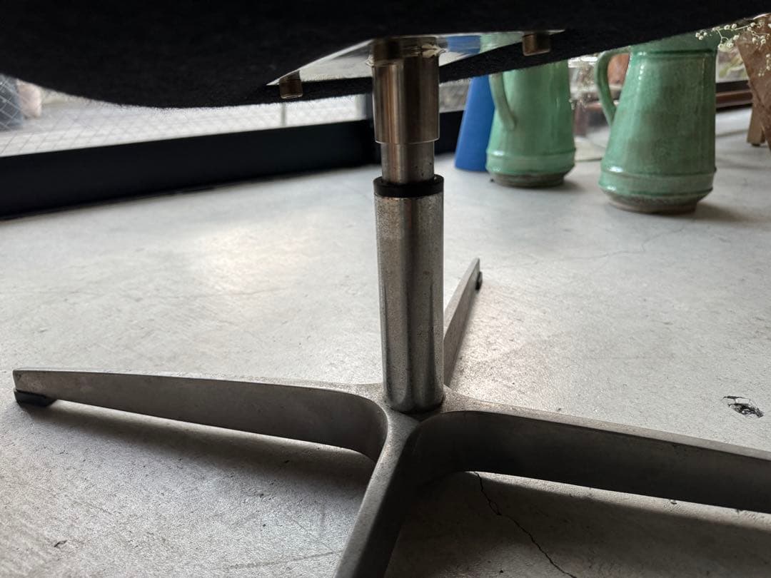 スワンチェア ブラックFritz Hansen アルネヤコブセン　北欧