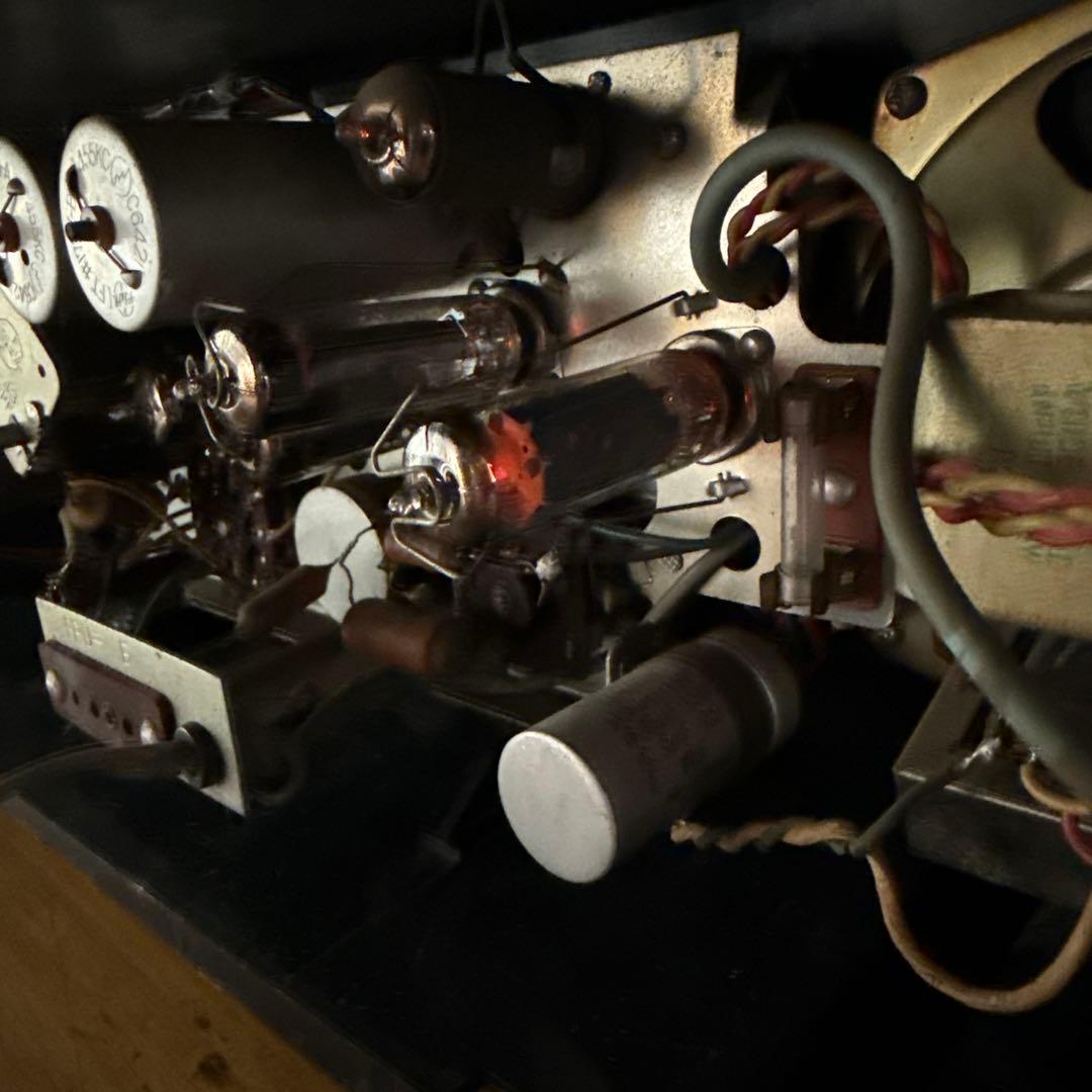 昭和レトロ　真空管ラジオ　　　アンティーク　オブジェ