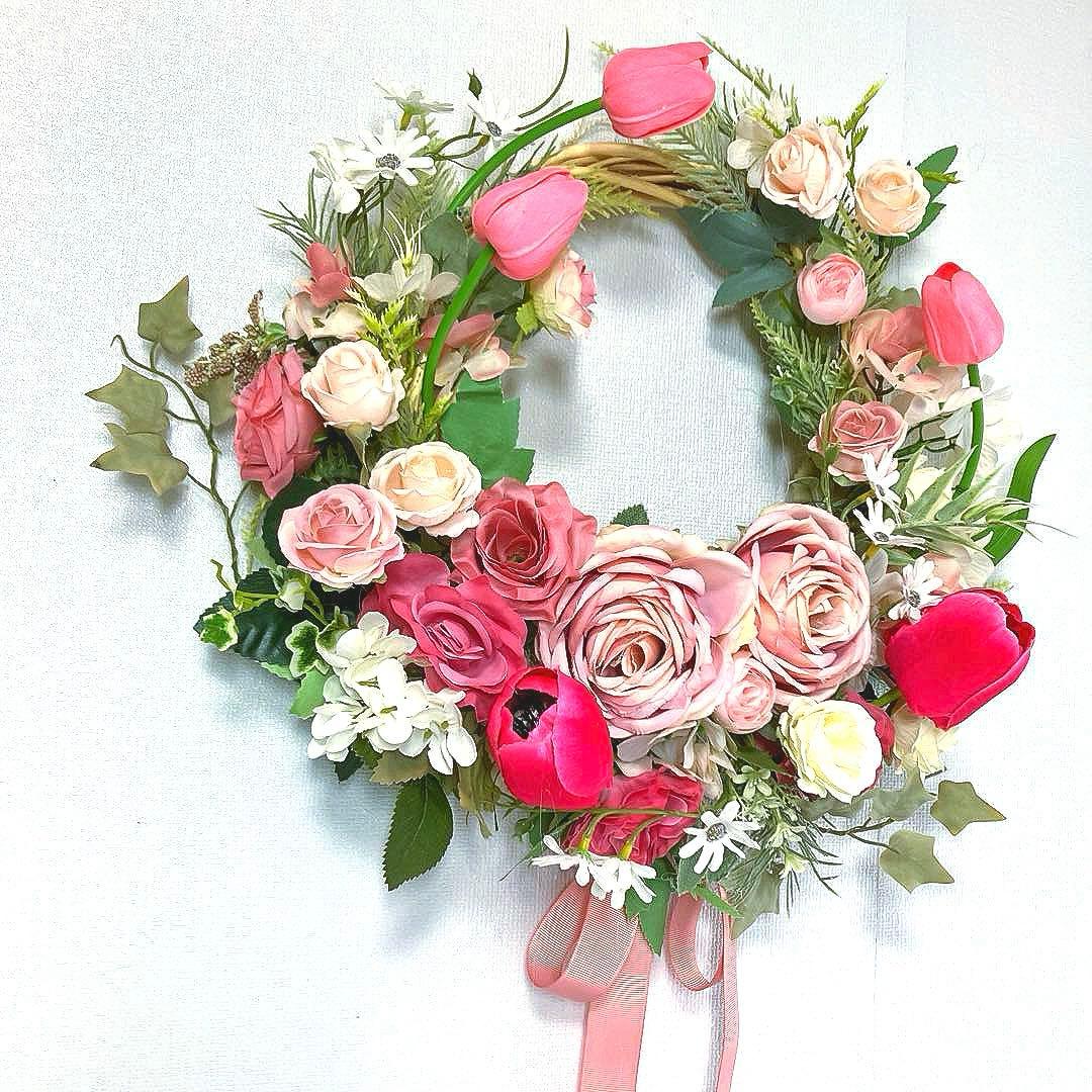 『アンジュ デ シュクル 』チューリップのリース