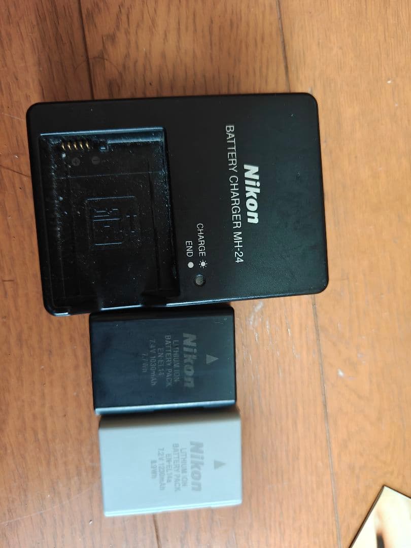 【極美品】 Nikon D5200 バッテリーグリップ付