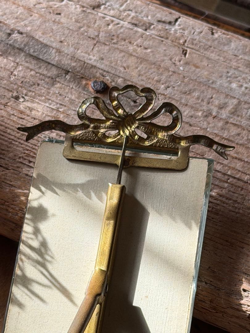 ⚫︎フランスアンティーク⚫︎ぽってり厚手ガラスのリボン装飾 フォトフレーム