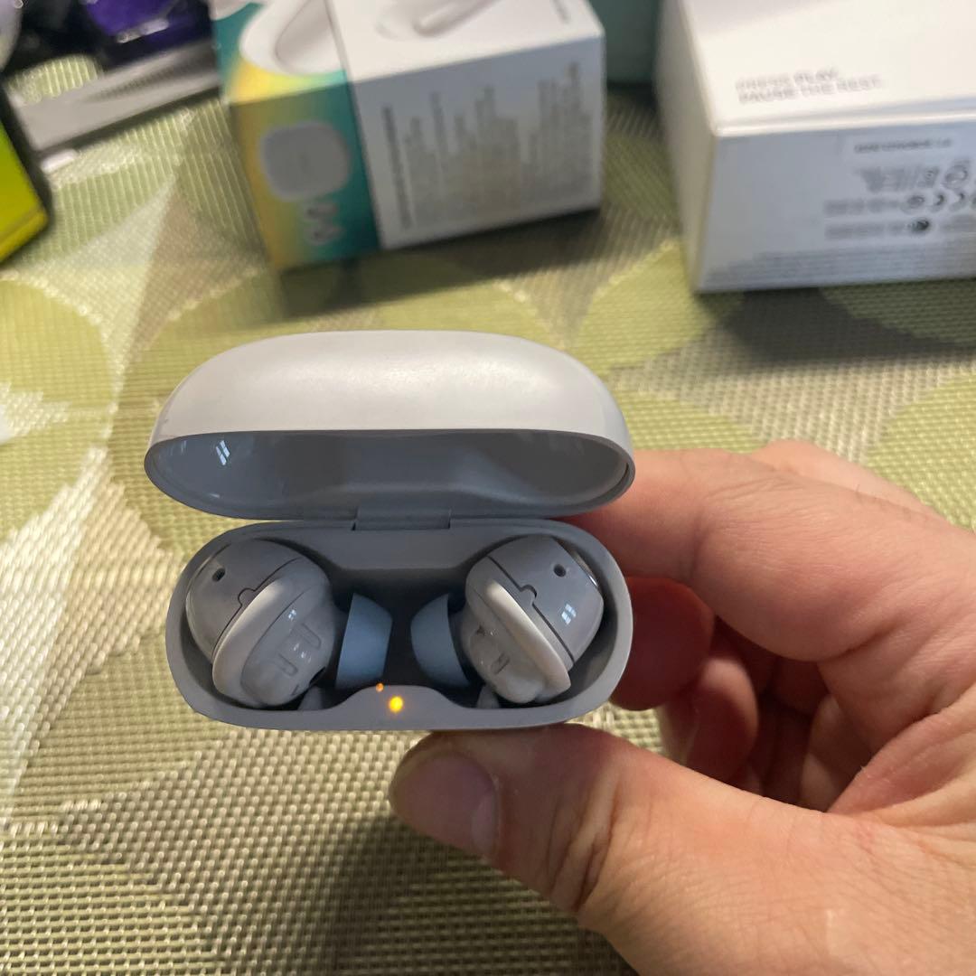 Bose QuietComfort Ultra Earbud ケースのみ 白