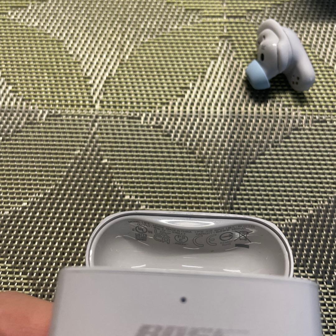 Bose QuietComfort Ultra Earbud ケースのみ 白