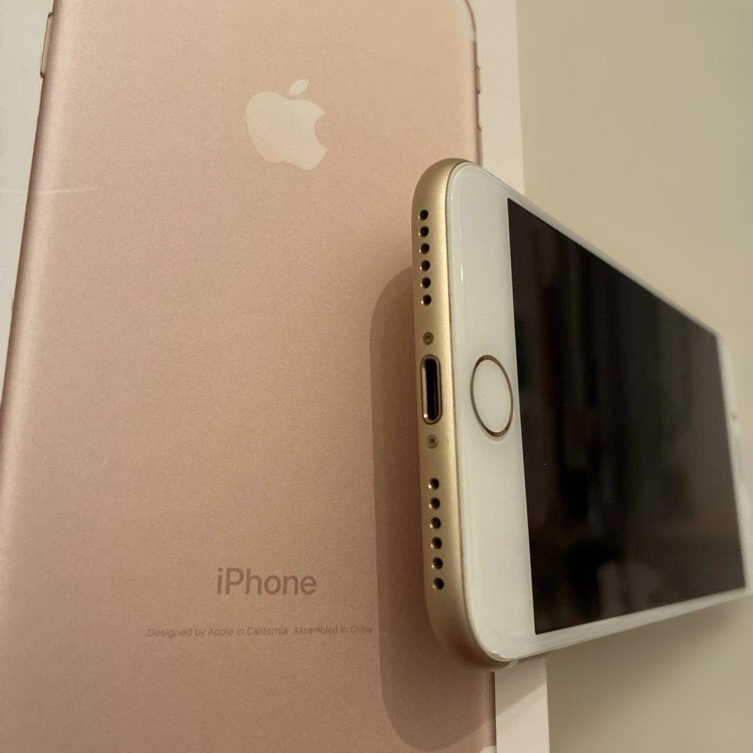 Apple iPhone 7 ゴールド 本体　美品
