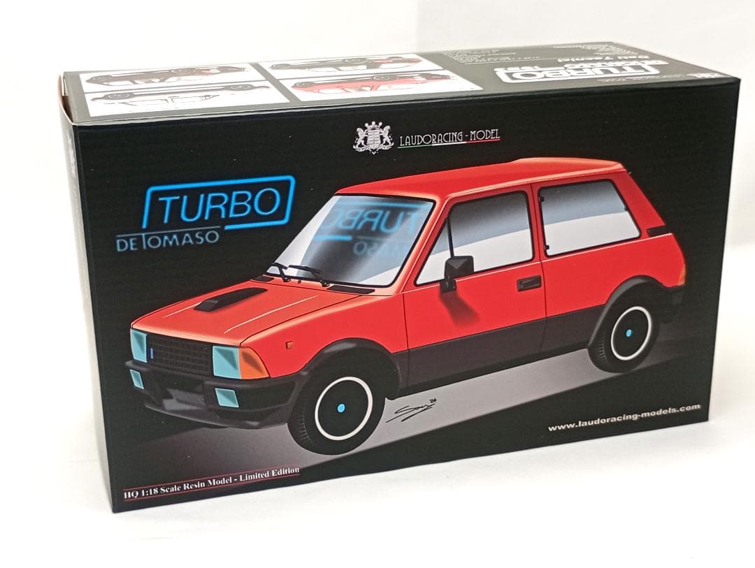 1/18 イノチェンティ ミニ デトマソ ターボ 1983 (レッド/ブラック)
