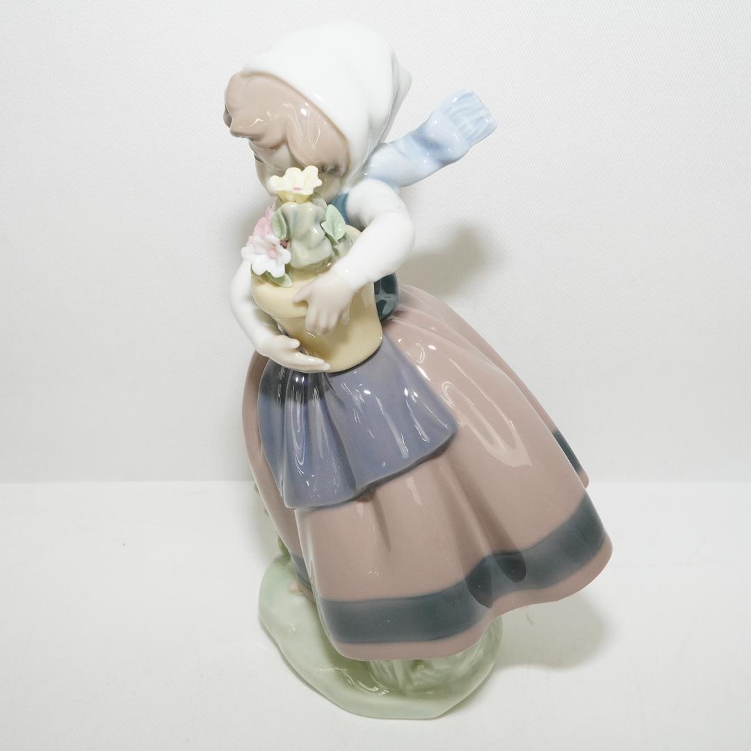 LLADRO リヤドロ No.05223 春がきた フィギュリン 置物