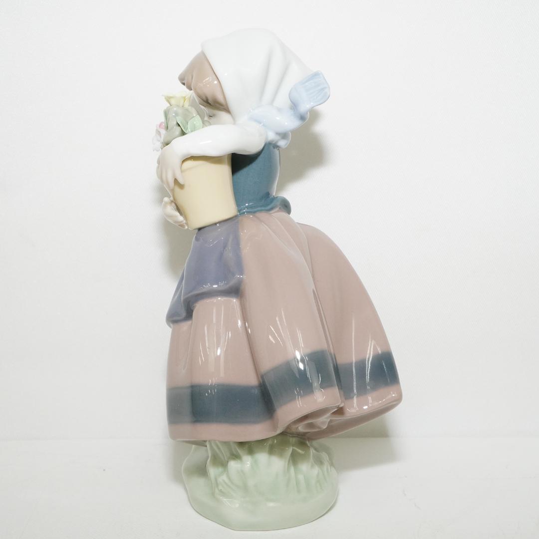 LLADRO リヤドロ No.05223 春がきた フィギュリン 置物