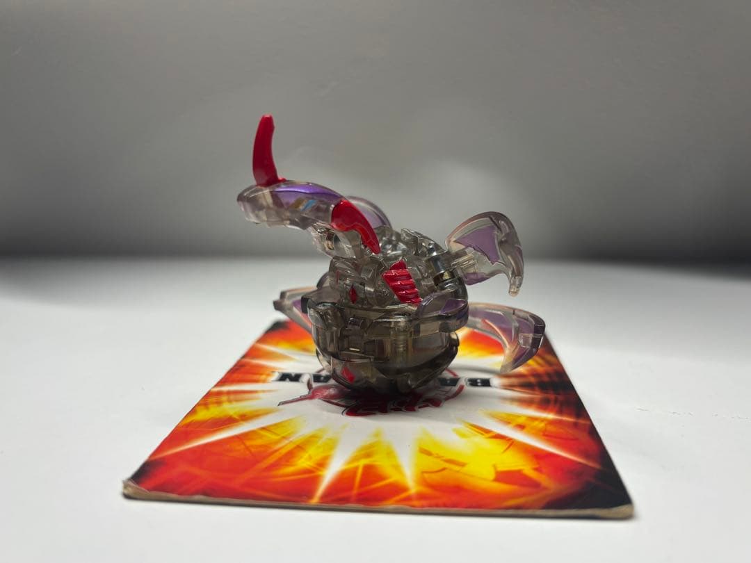 BAKUGAN　爆丸　ダークオン・ クロスドラゴノイド (クリアブラック)