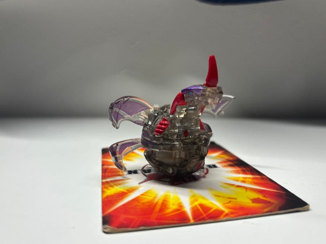 BAKUGAN　爆丸　ダークオン・ クロスドラゴノイド (クリアブラック)
