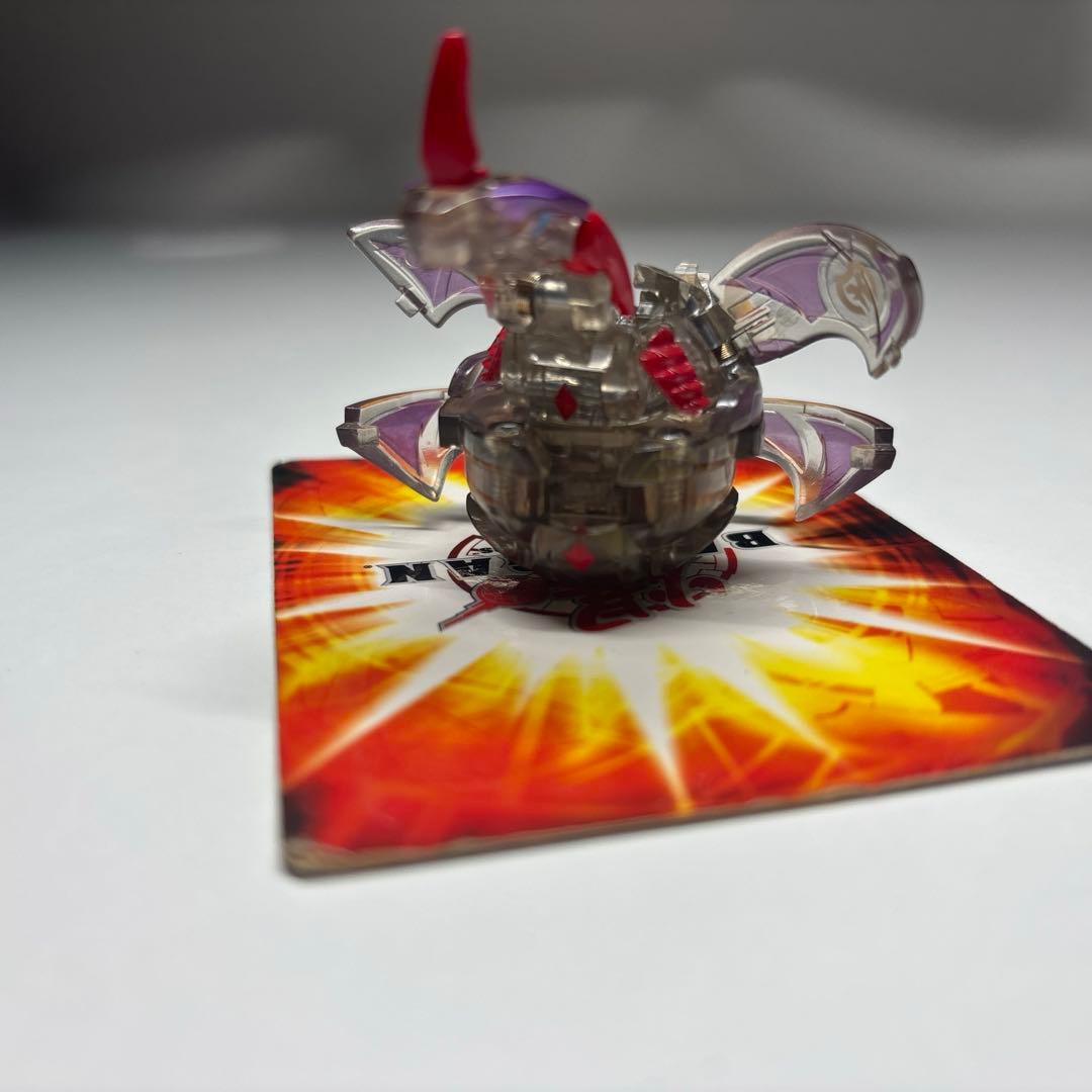 BAKUGAN　爆丸　ダークオン・ クロスドラゴノイド (クリアブラック)