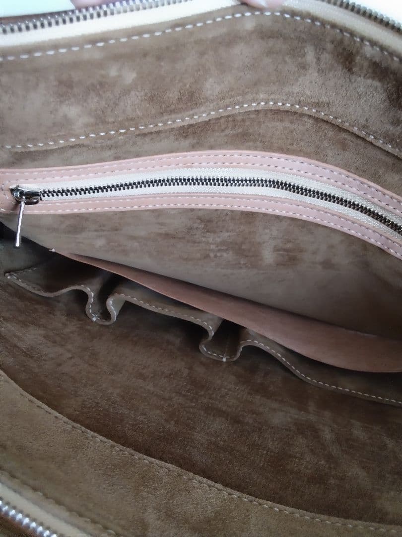 トートバッグ　牛ヌメ革