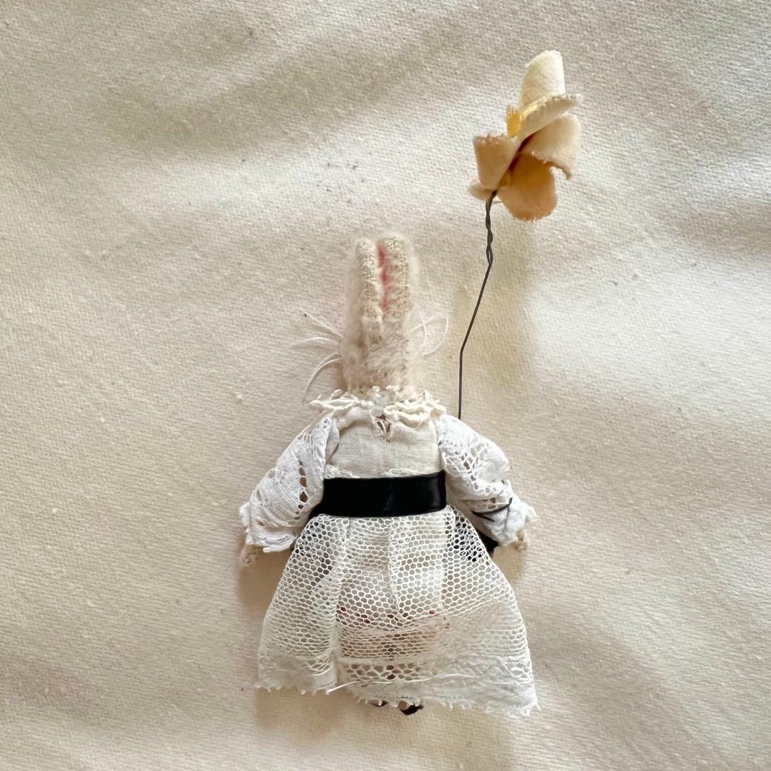 野ばら社rosily 小さなうさぎと1人掛けソファのセット　作家様