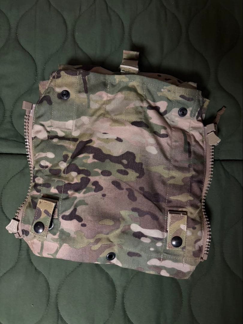 cryeバックパネル　マルチカム実物