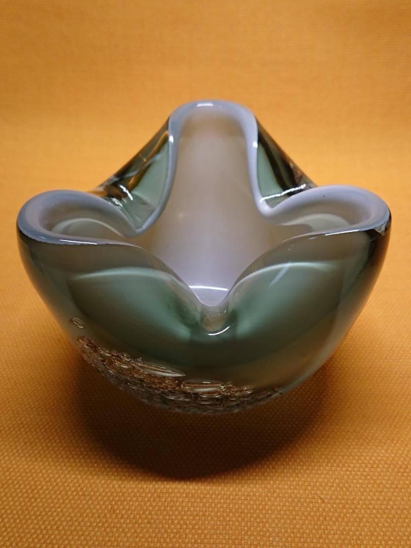 【美品】花器　ガラス　ヨーロッパ　置物　インテリア　工芸品　美術品　A3036