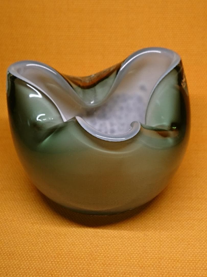 【美品】花器　ガラス　ヨーロッパ　置物　インテリア　工芸品　美術品　A3036